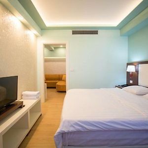 Grand Palace Hotel
